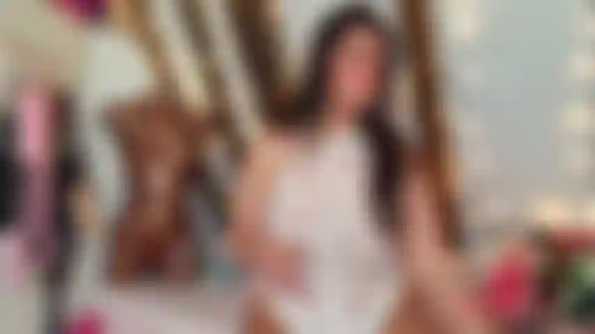 Bbw noiva nervosa fuma cigarro.