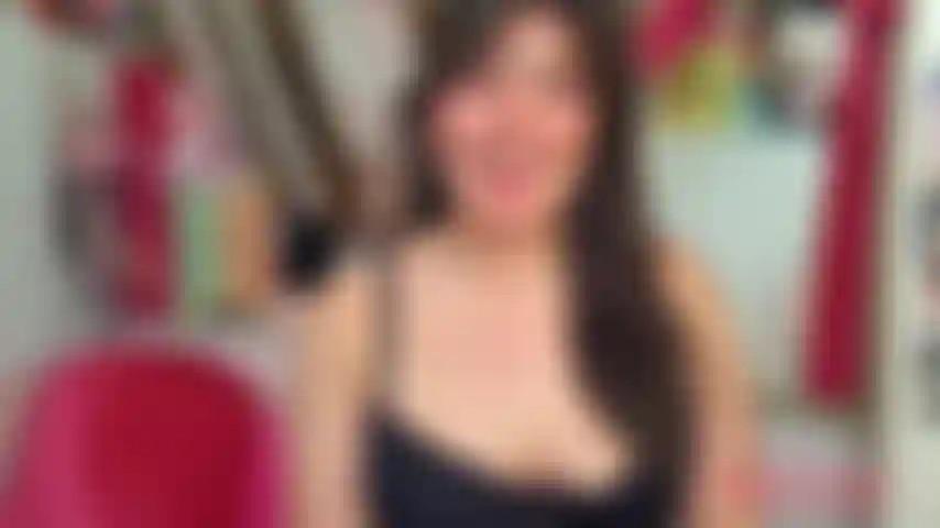 Você é uma perdedora viciada em pornografia: já quebrou suas resoluções de ano novo (passo 1).