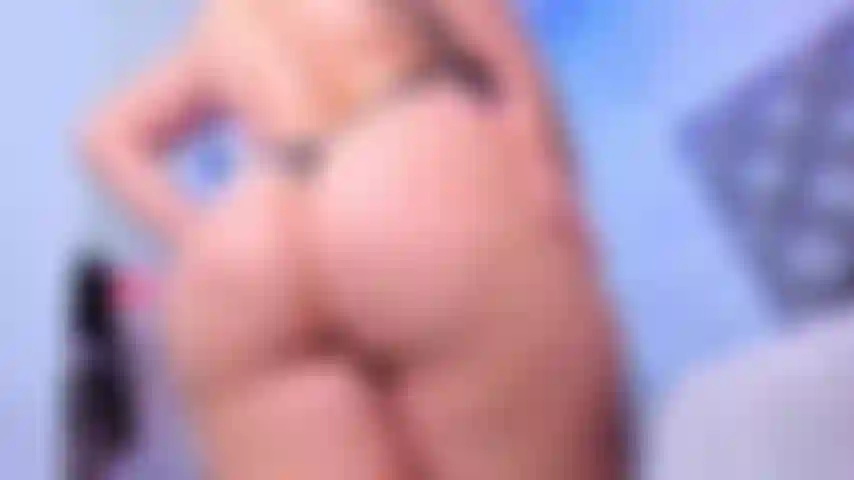 Quero que você aproveite meu corpo que está quente de desejo por você querida.