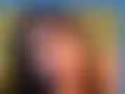 Adoro brincar com meus peitos e te chupar.