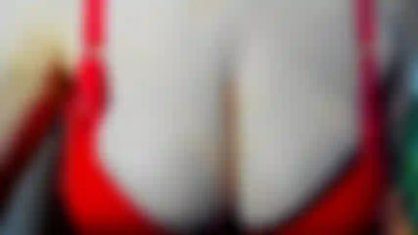 Hora de alguns mamilos duros de puma?