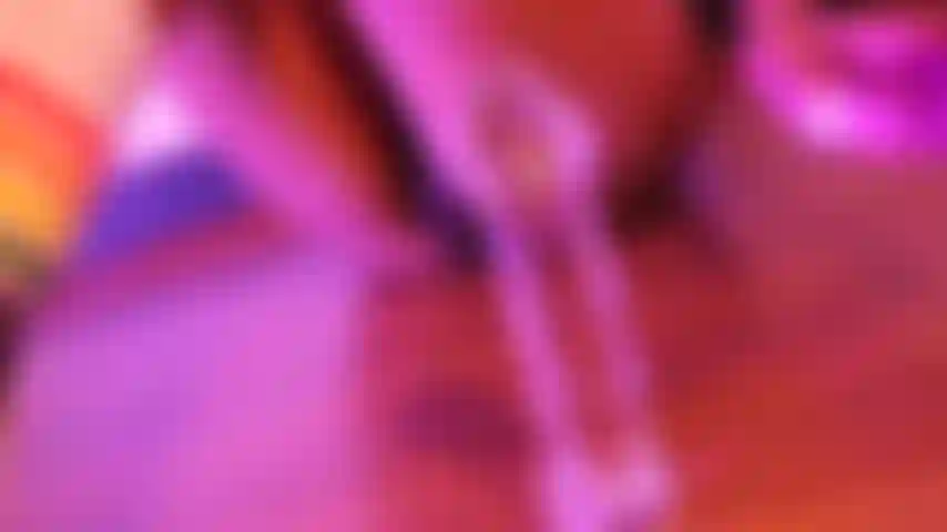 Quero te dar meu orgasmo em meus lindos patins.