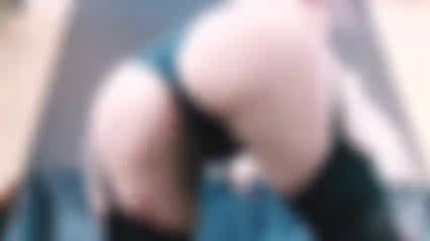 Preste suas homenagens ao meu cu.