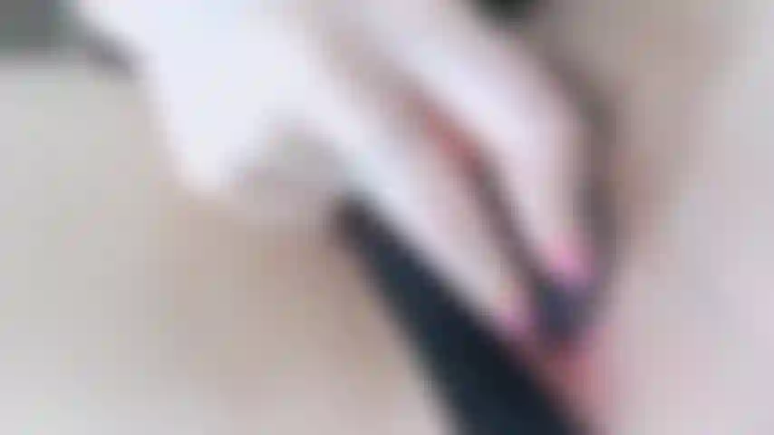 Fiquei surpreendentemente excitada do nada e filmei uma gozada rápida :p.