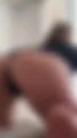 rich ass in motion
