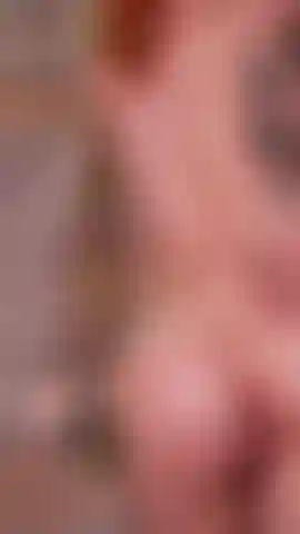 Chuveiro provocando masturbação buceta nua.