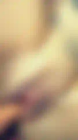 CLOSE UP OILED PUSSY