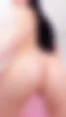 Bouncing my slow ass... and teasing effortlessly.