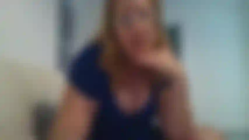 Me masturbando com a Lovense nora.