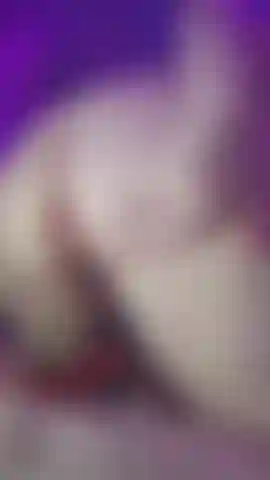 New video with a buttplug, riding, and squirting! i had a lot of fun making this, and i made a mess too.