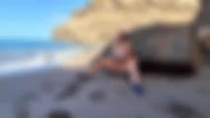 Risky Pussy Play on a Public Beach