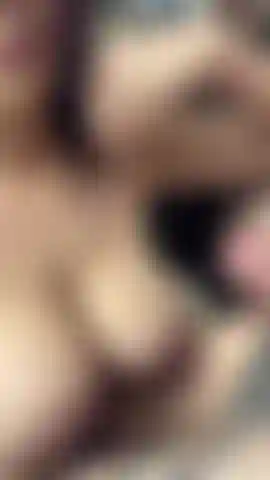 Garganta funda, mordaça leve.