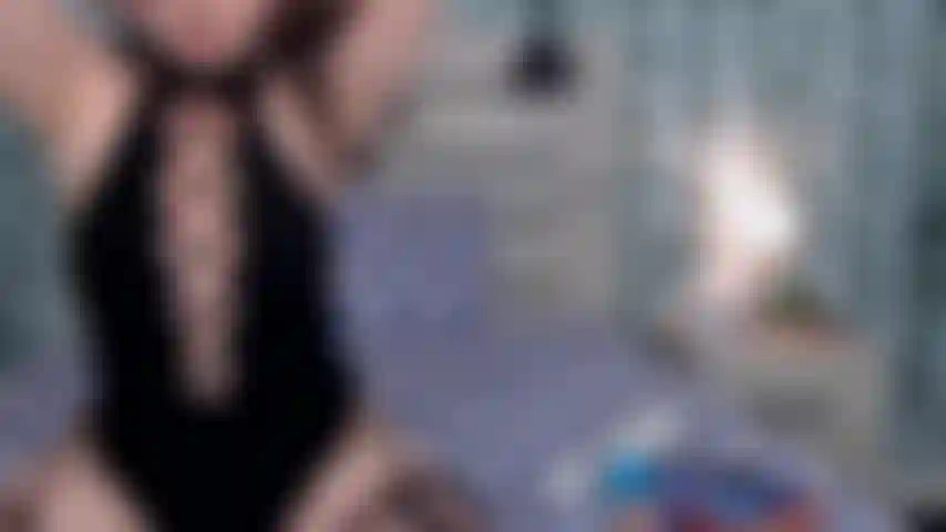 * Show de ouro * twerking, buceta fodendo e esfregando loção no meu dds perfeito.