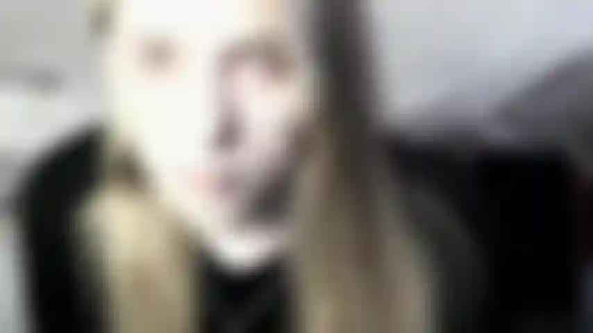 Pov, eu chupo você até secar e esvazio suas bolas.