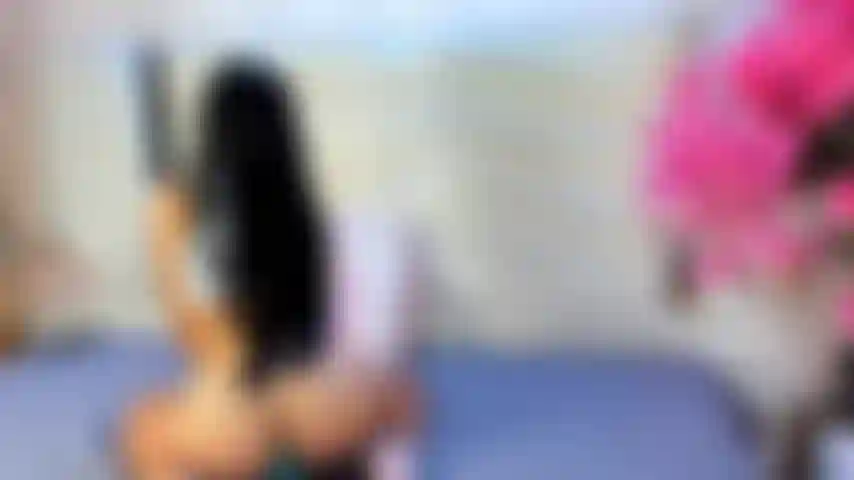 Venha foder essa bucetinha ardente.