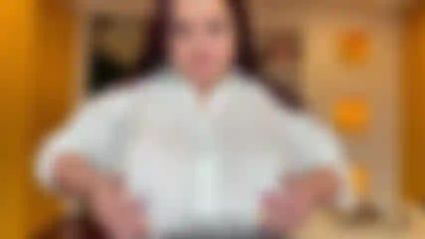 Desire_hugeboobs_buttons-popping-out-my-shirt.