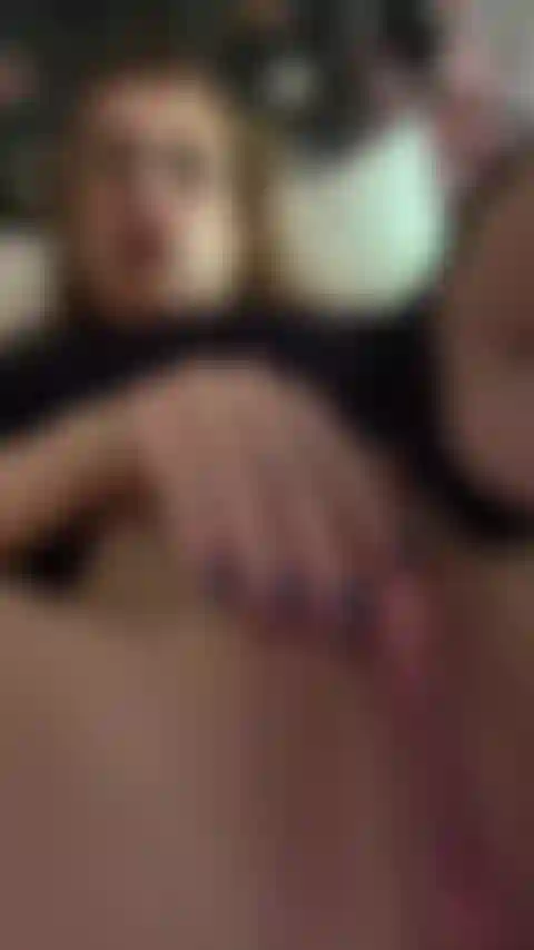 Gemidos tesudos de necessidade de madrugada.