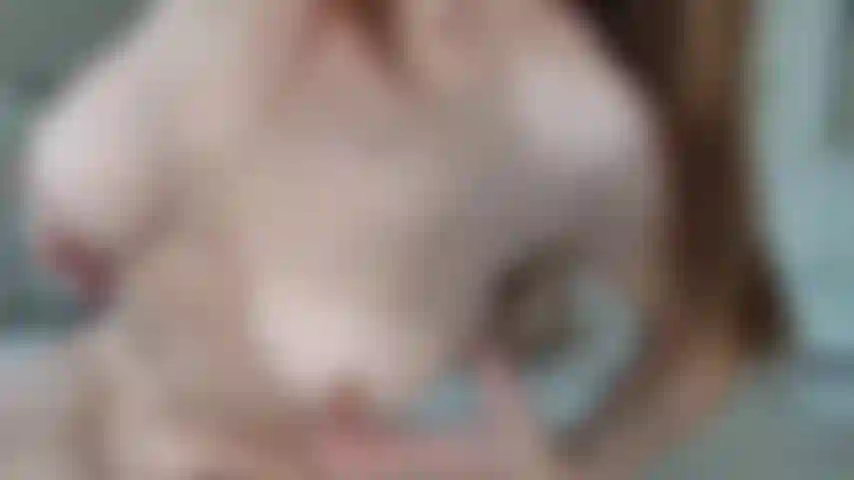 Titty me fode implorando por porra.