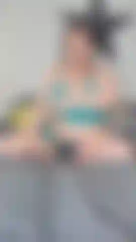 Provocadora de lingerie milf.