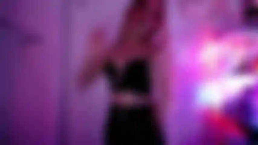 A festa ep. 2 Intimidada no banheiro [femdom pov, humilhação, tcc, cei].