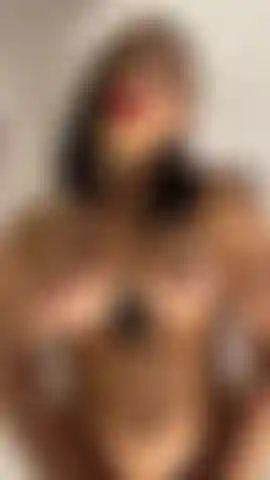 Quero te dar uma pegadinha (conversa suja e strapon).