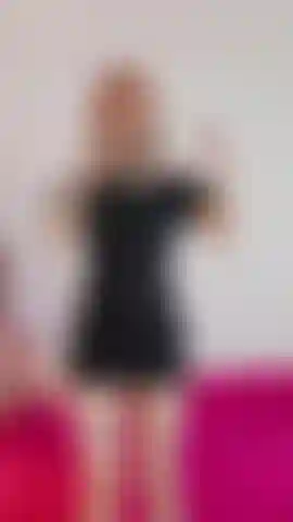 Você gosta de como eu fico num vestido, querido?