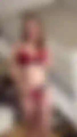 Sensual dance in my sexy lingerie and boob playing (bouncing , swinging ,massaging )