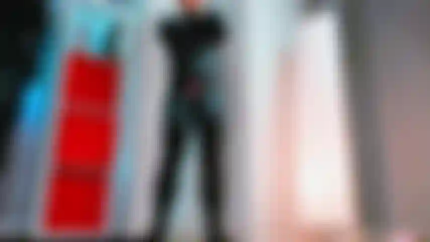 Provocadora de látex de corpo inteiro.