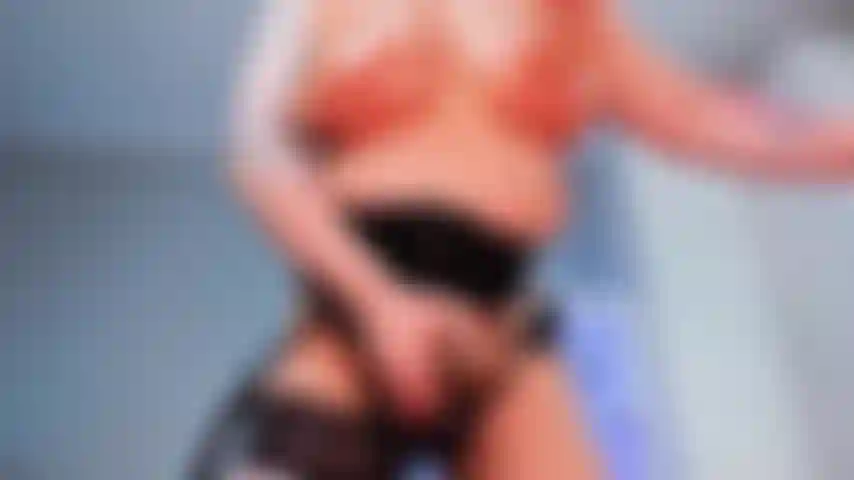 Você é minha propriedade, vagabunda!