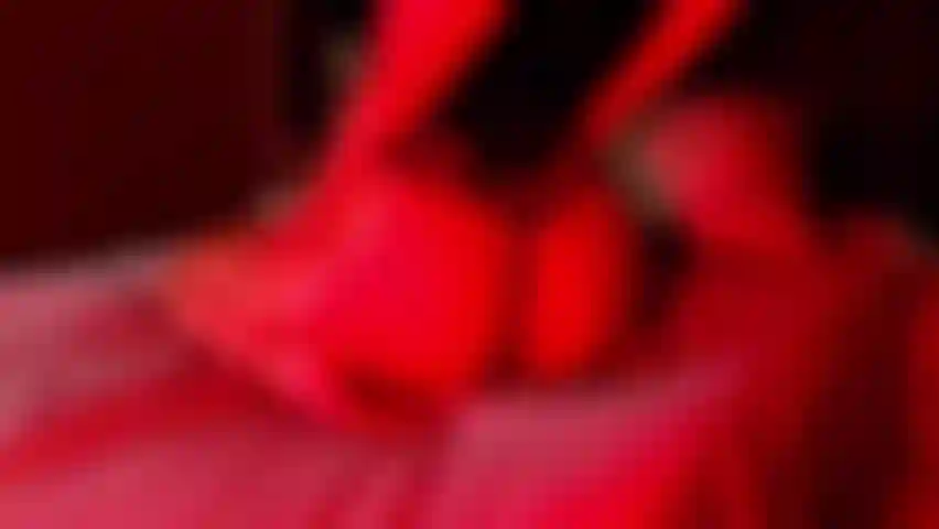 Imagine só minha bunda quicando em cima de você...