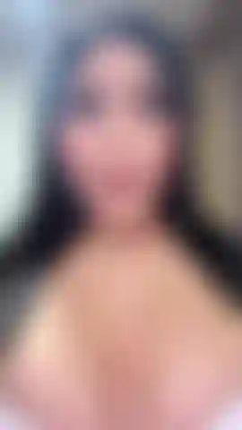 Juicy tits and naughty face