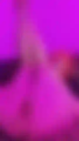 Fodendo minha buceta com as pernas do vibrador para cima.