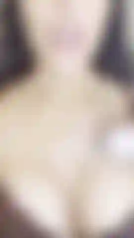 COME AND OIL MY TITS WITH MY TOY INSIDE ME