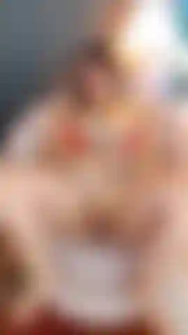 Playing with my naughty pussy, look how  I enjoy it, imagining that it's you