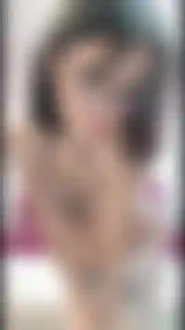 Deixe-me seduzir com meu corpo sexy!