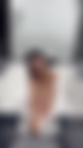 Entro com o chuveiro, a água é fria.