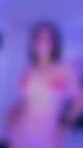 Walk through my hot body