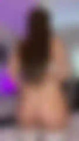 Adoro o corpo com meias de renda branca e lingerie.