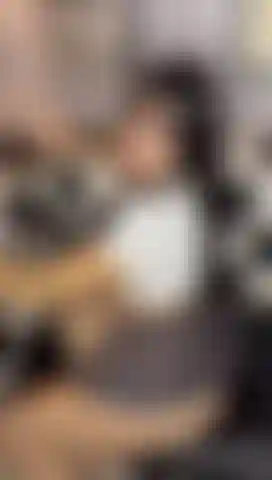 Papai, quero ser fodida com força enquanto você goza entre minhas pernas!