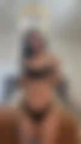 Hot girl without clothes and wet pussy