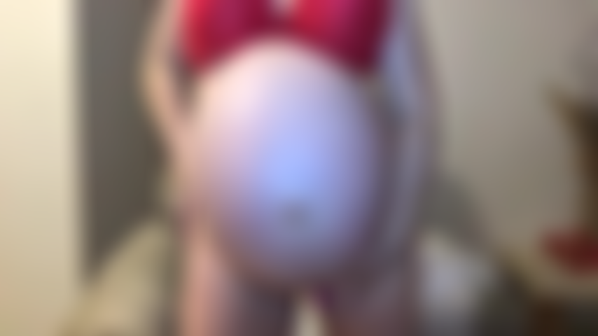 Mulher grávida (42 semanas) muuuuito grande barriga
