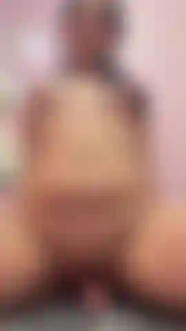 Eu gosto de esfregar o seu pau na minha vagina.
