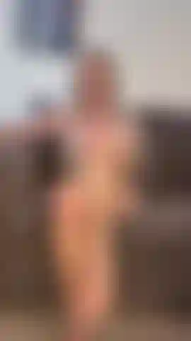 There's nothing I love more than getting in after wearing heels, sitting down and then dangling them before I slip them off! I know it turns you on to so watch me tease you and encourage you to cum on my feet