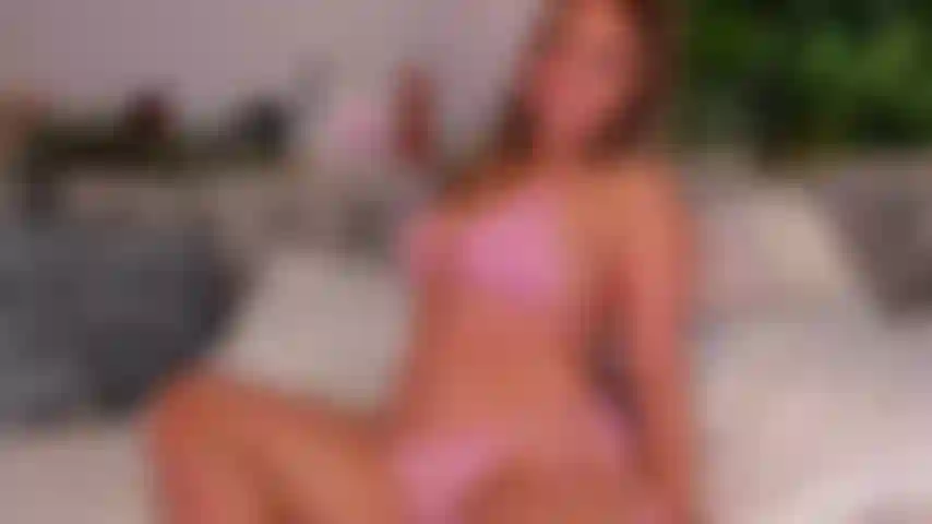 Cuspa nessa coisa - me mostre esse pau e eu cuspo nele! Vamos passar óleo nos meus peitos para você ficar o mais duro possível. Vou te bater uma punheta e cuspir no seu pau. Então vou chupar seu pau com contato visual e finalizar com uma contagem regressiva.