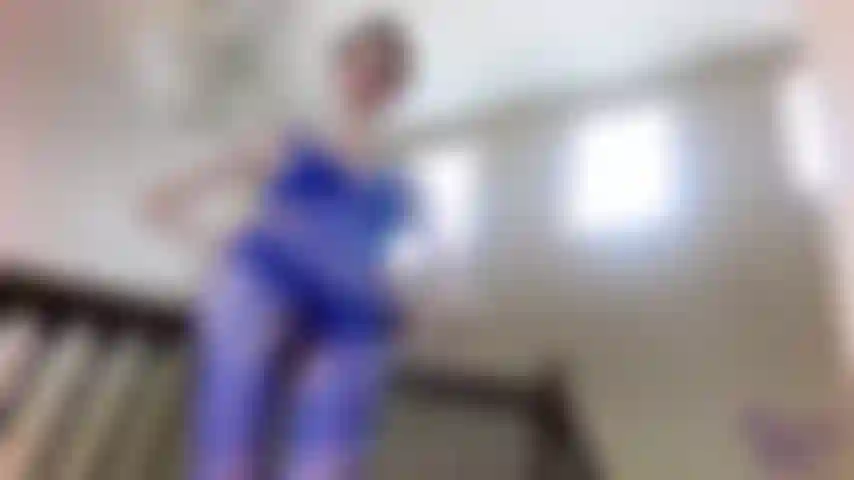 Stroke to cock joi: você acha que só porque eu estou vestida com essa roupa sexy você vai conseguir se masturbar para mim? Claro que não! Você é meu escravo gay. Você não tem mais permissão para acariciar minhas curvas sensuais e deliciosas. Você golpeia apenas para pau.