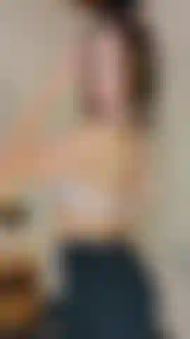 Um olhar sutil, um sorriso travesso… você imagina o resto. 🔥.