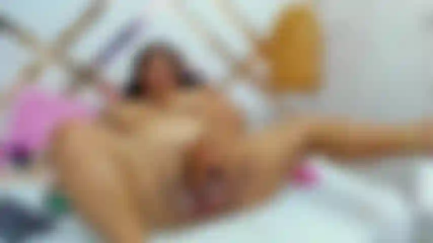 Madura com vibrador porra quente.