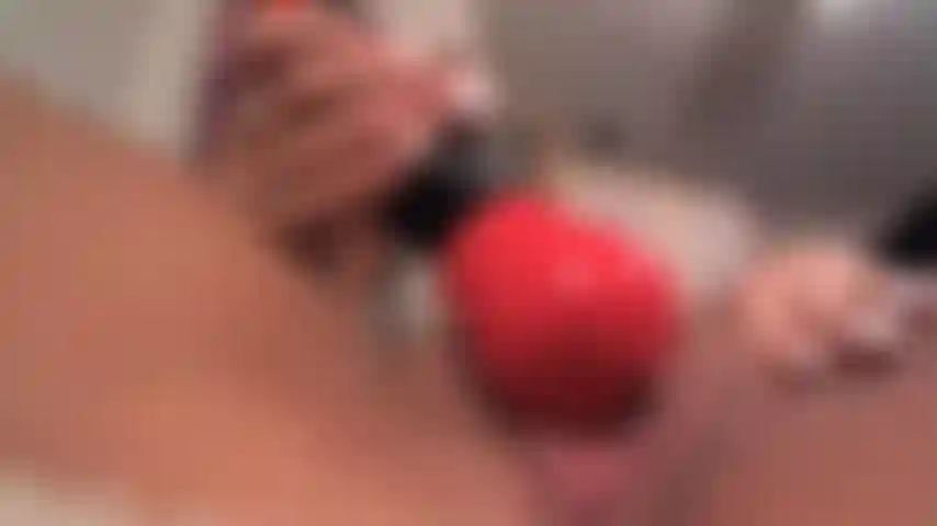 Brincadeira de buceta com dupla penetração