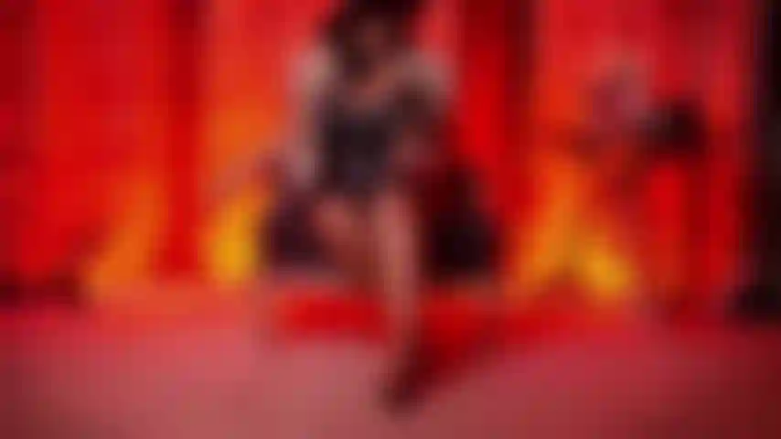 Sou diversa como a seda e o aço.. Você é submissa? Estou aqui para ajudá-lo a se tornar um bom escravo. Conte-me seus fetiches, estou pronto para me importar com você e te fazer meu.