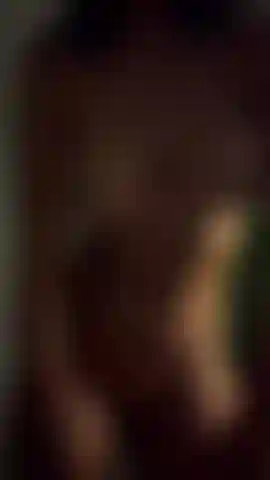 Buceta molhada e com tesão, esfregando meu corpo, te provocando, eu preciso de você....Por dentro... Eu...